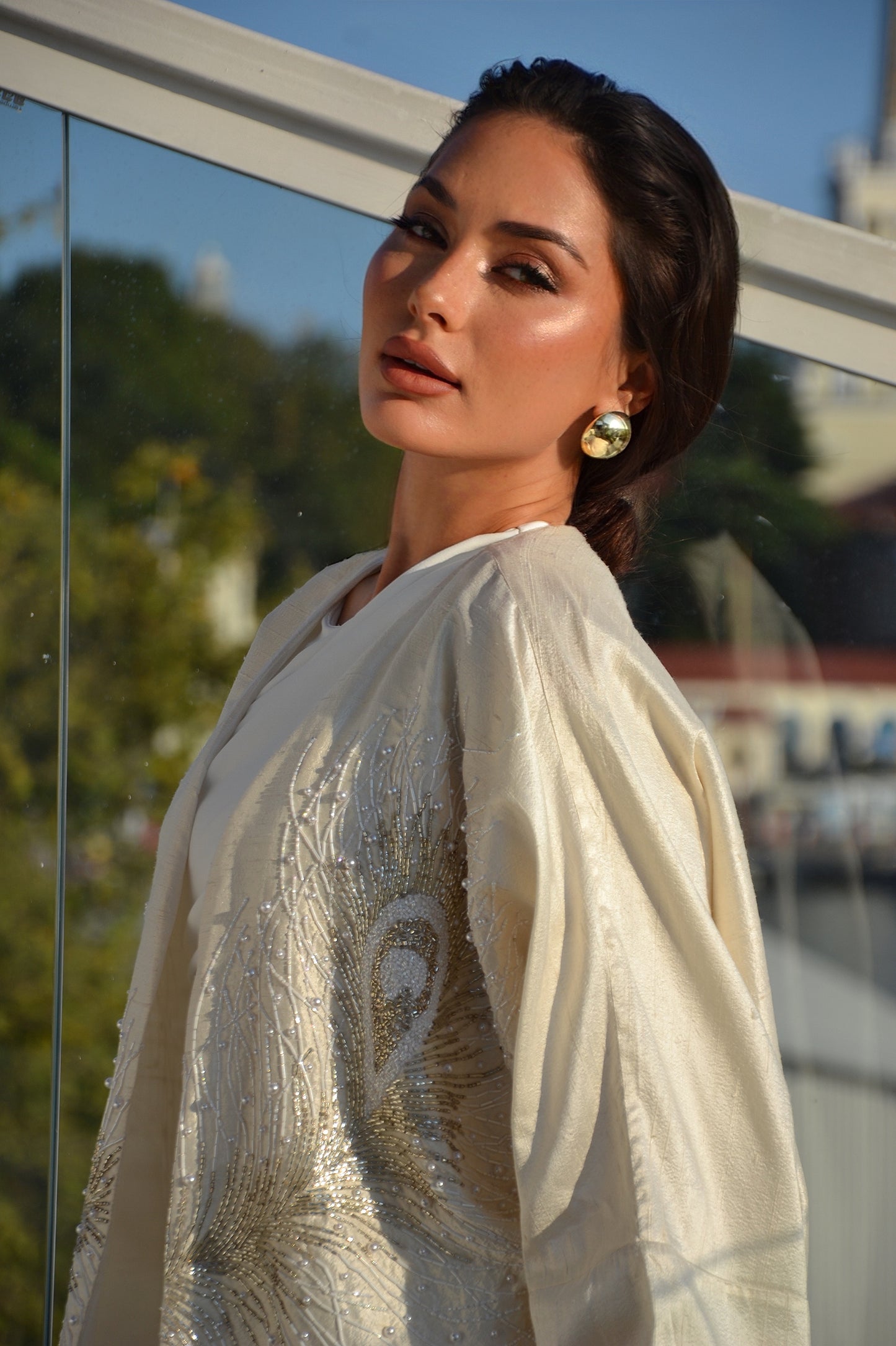 Pearl abaya