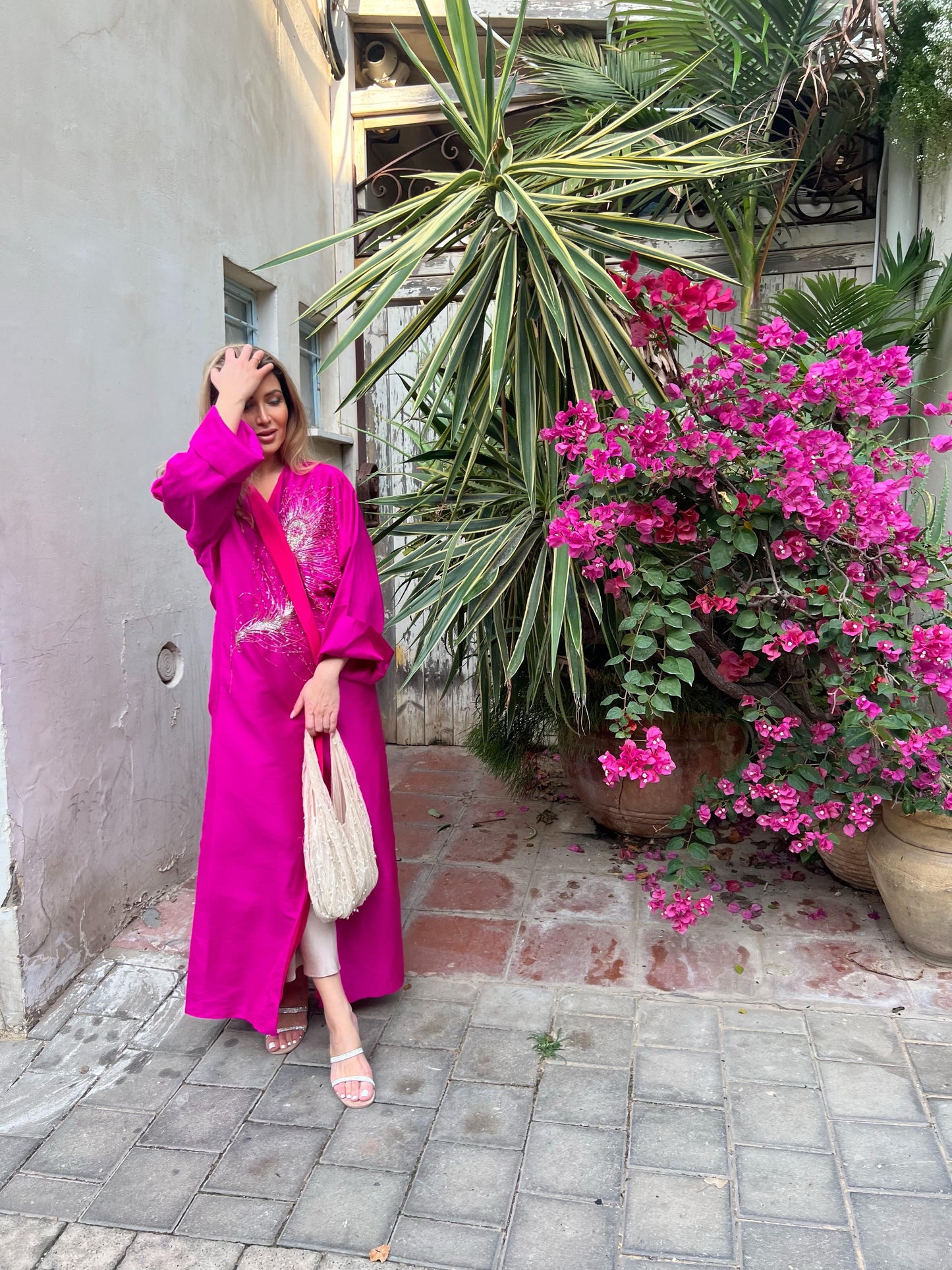 Magenta abaya